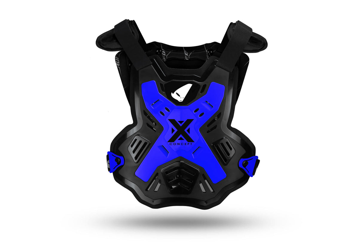 Ufo pinkelt Brustschutz X-Concept. Brustschutz UFO X-Concept schwarz blau