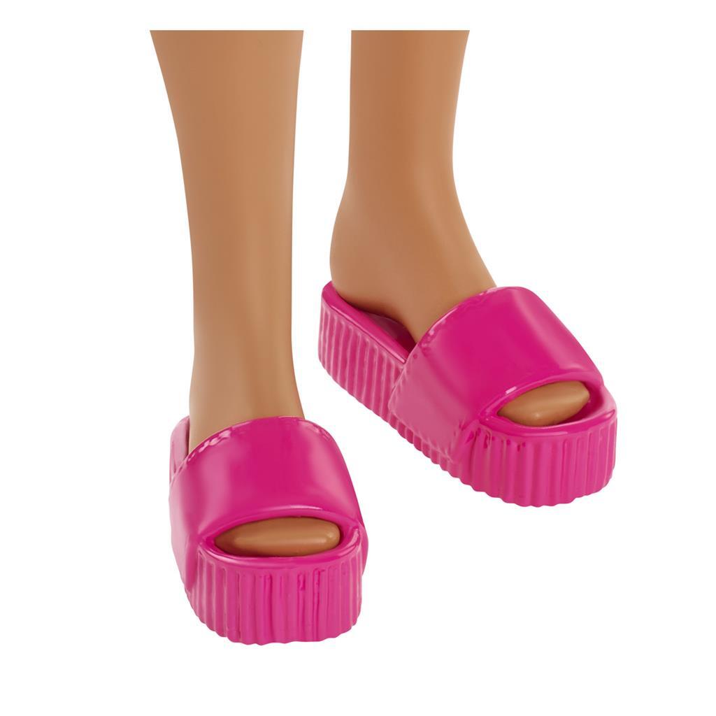 Barbie liebt das Ozean-Regenbogenkleid