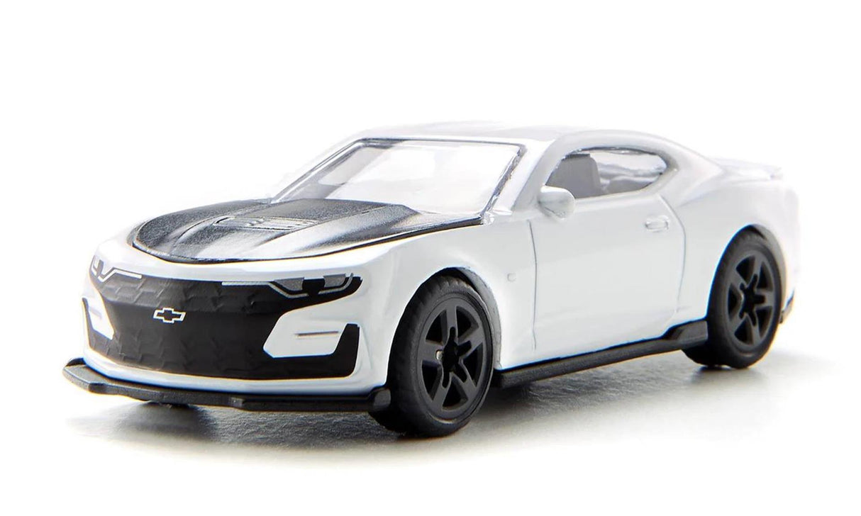 Siku Chevrolet Camaro weiß 1:55