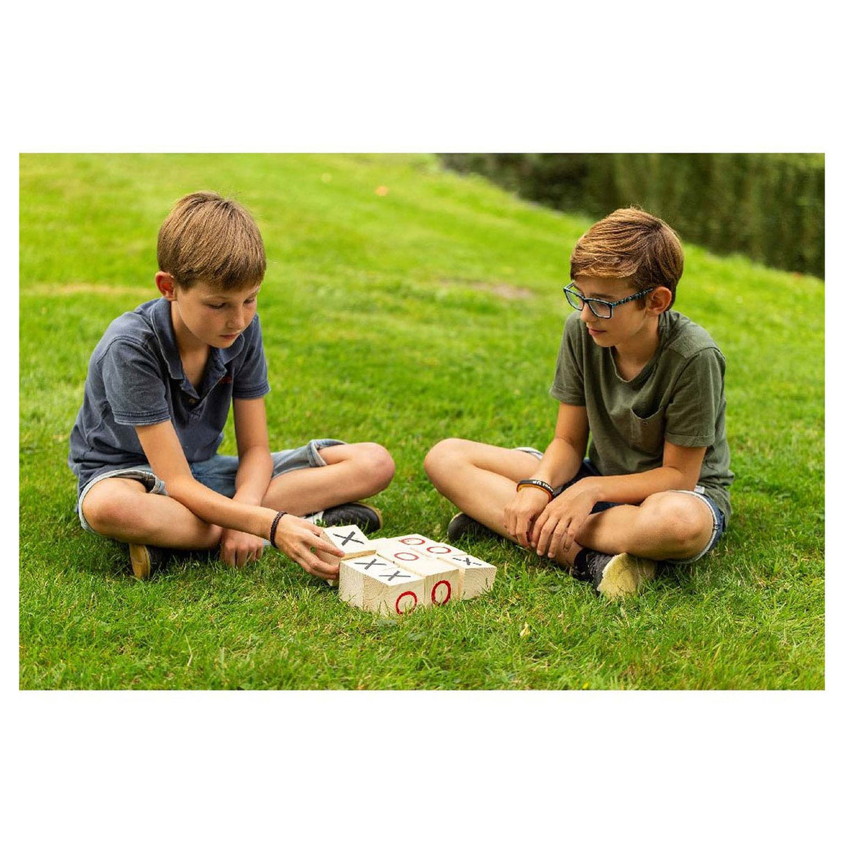 Tic Tac Toe im Freien spielen