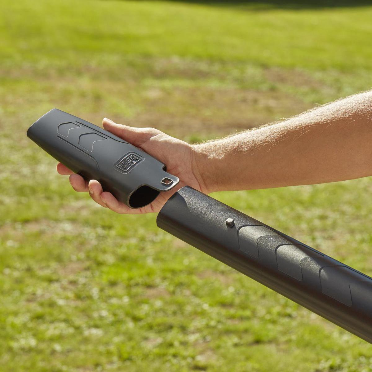 Black+Decker 3000 W Gartenreiniger mit Rucksacksystem + Zubehör – beblv301-qs