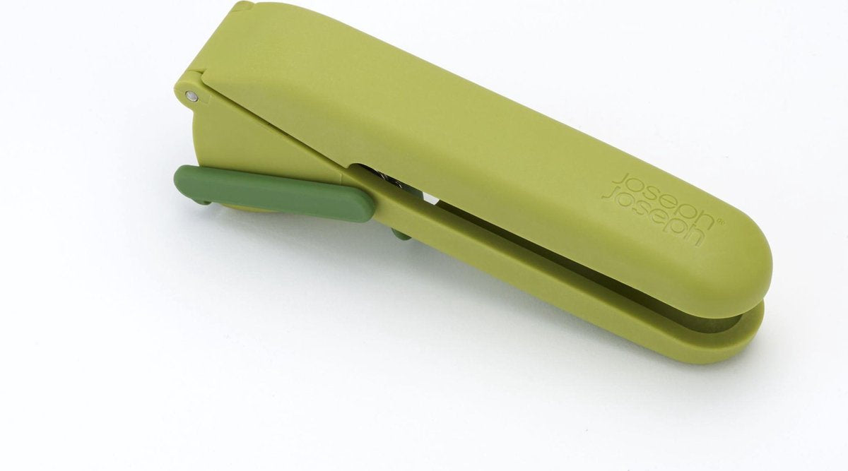 Joseph Joseph Cleanforce Knoblauchpresse mit integriertem Reiniger