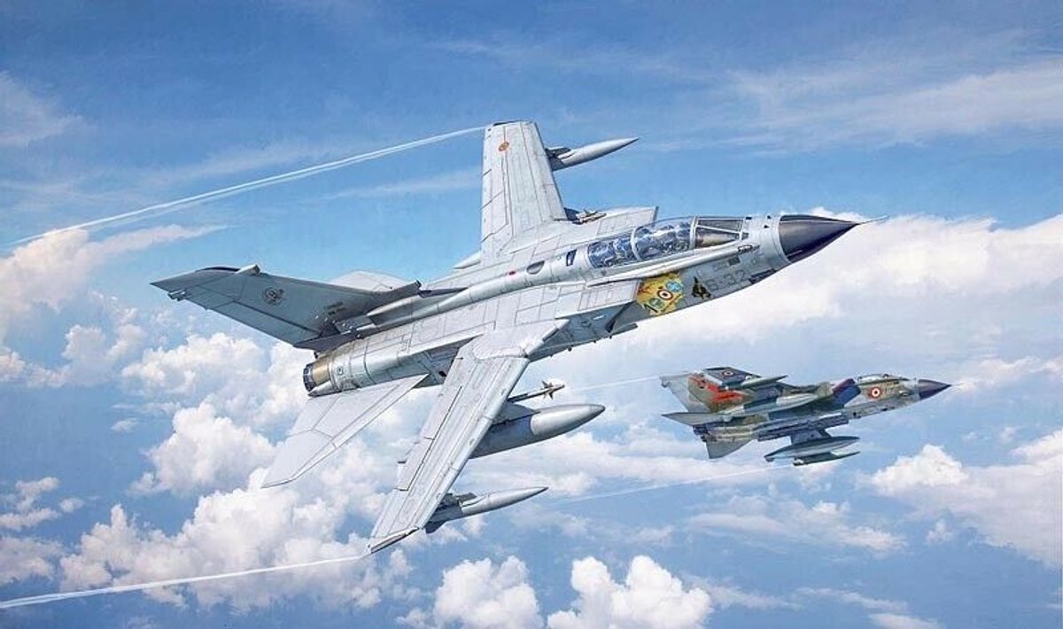 Italeri Modellbausatz Flugzeug – 2520 Tornado IDS Flugzeug aus Kunststoff – 1:32 – Modellbausatz