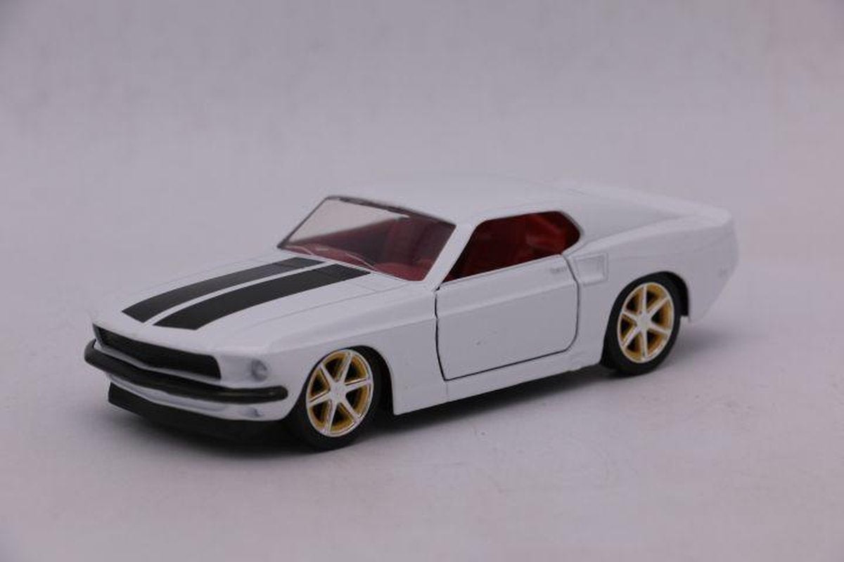 Jada Toys Roman's Ford Mustang Custom Fast and Furious 1:32