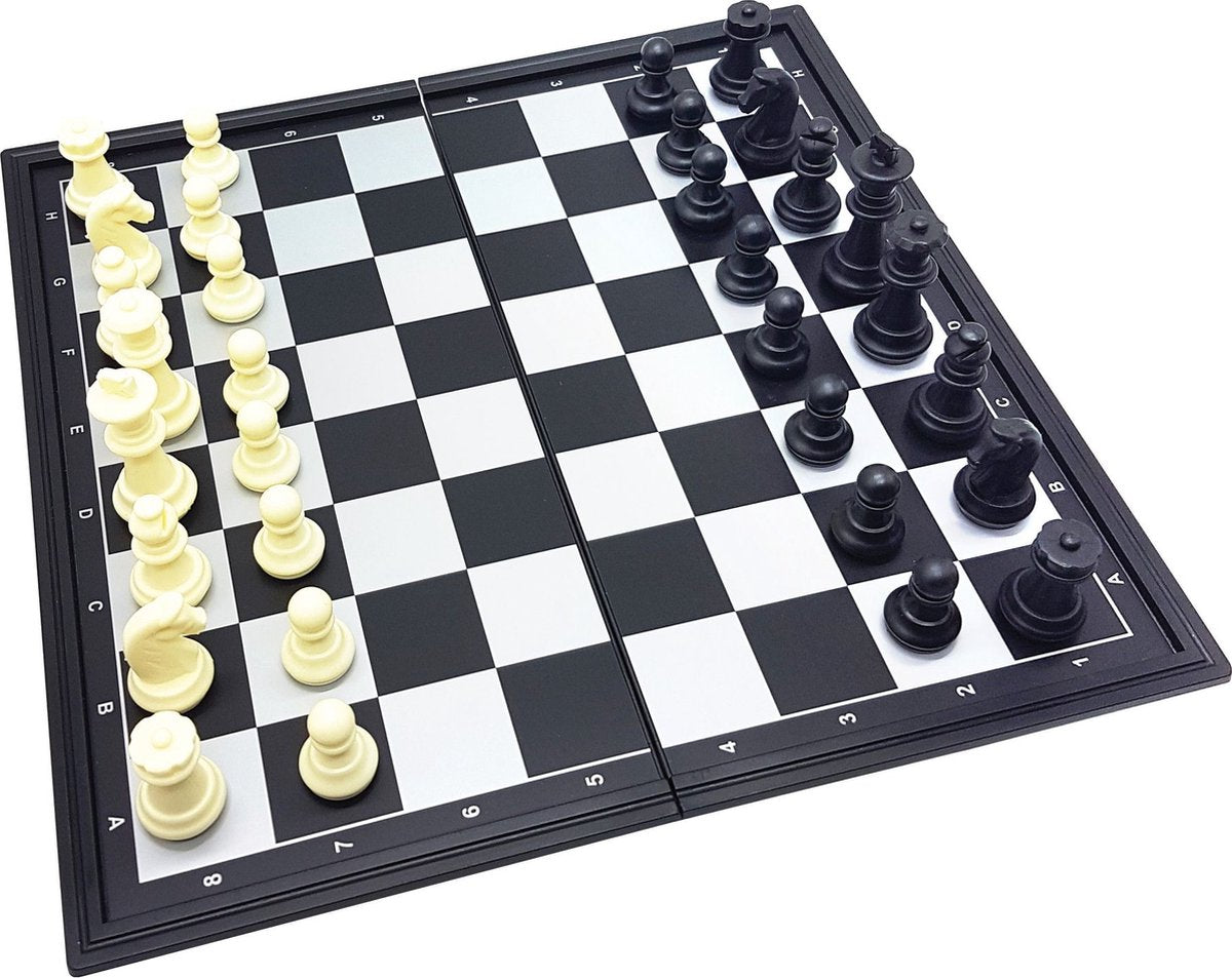 Kein Problem mit magnetischem Klappschachspiel