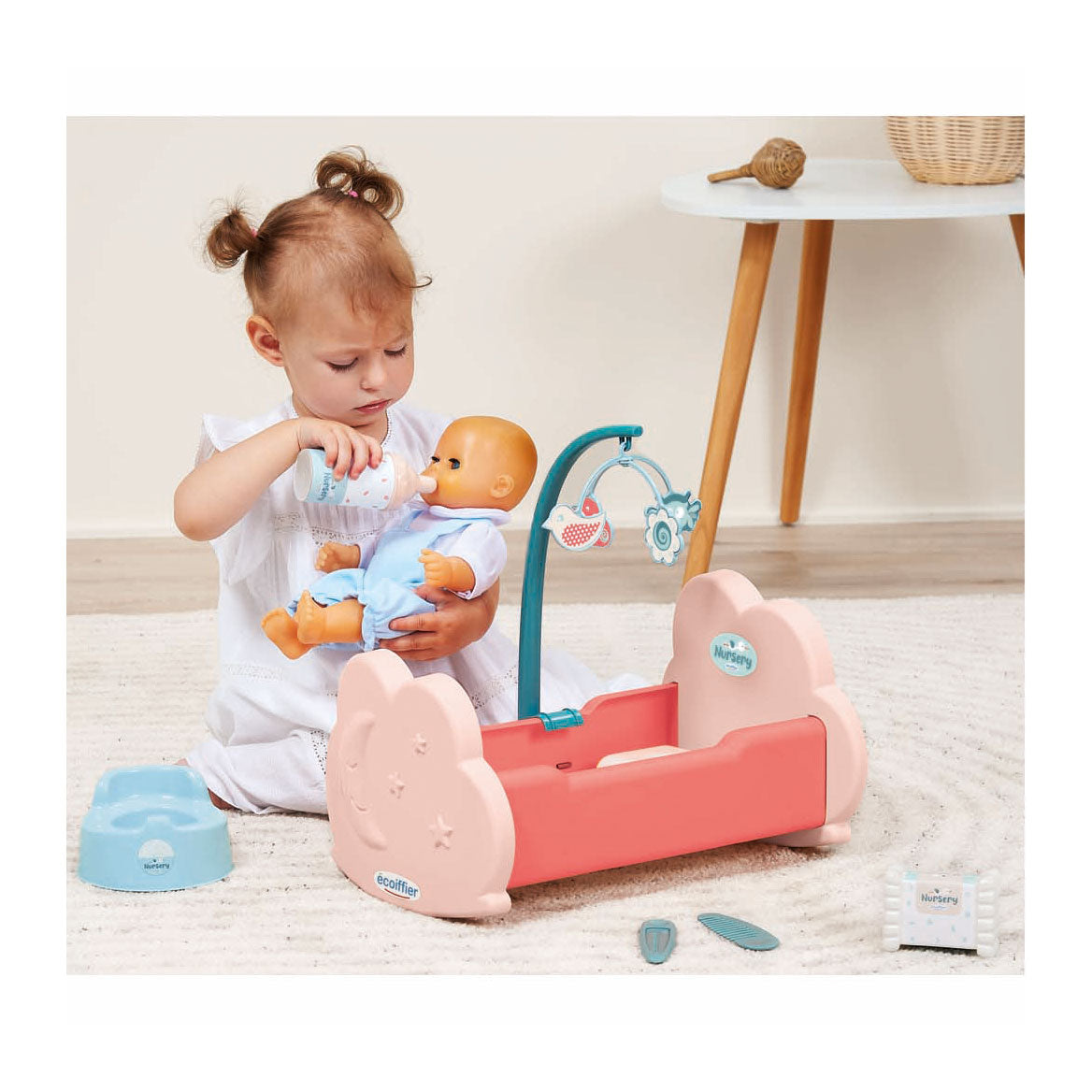 Ecoiffier Puppenwiege mit Zubehör, 6-tlg.