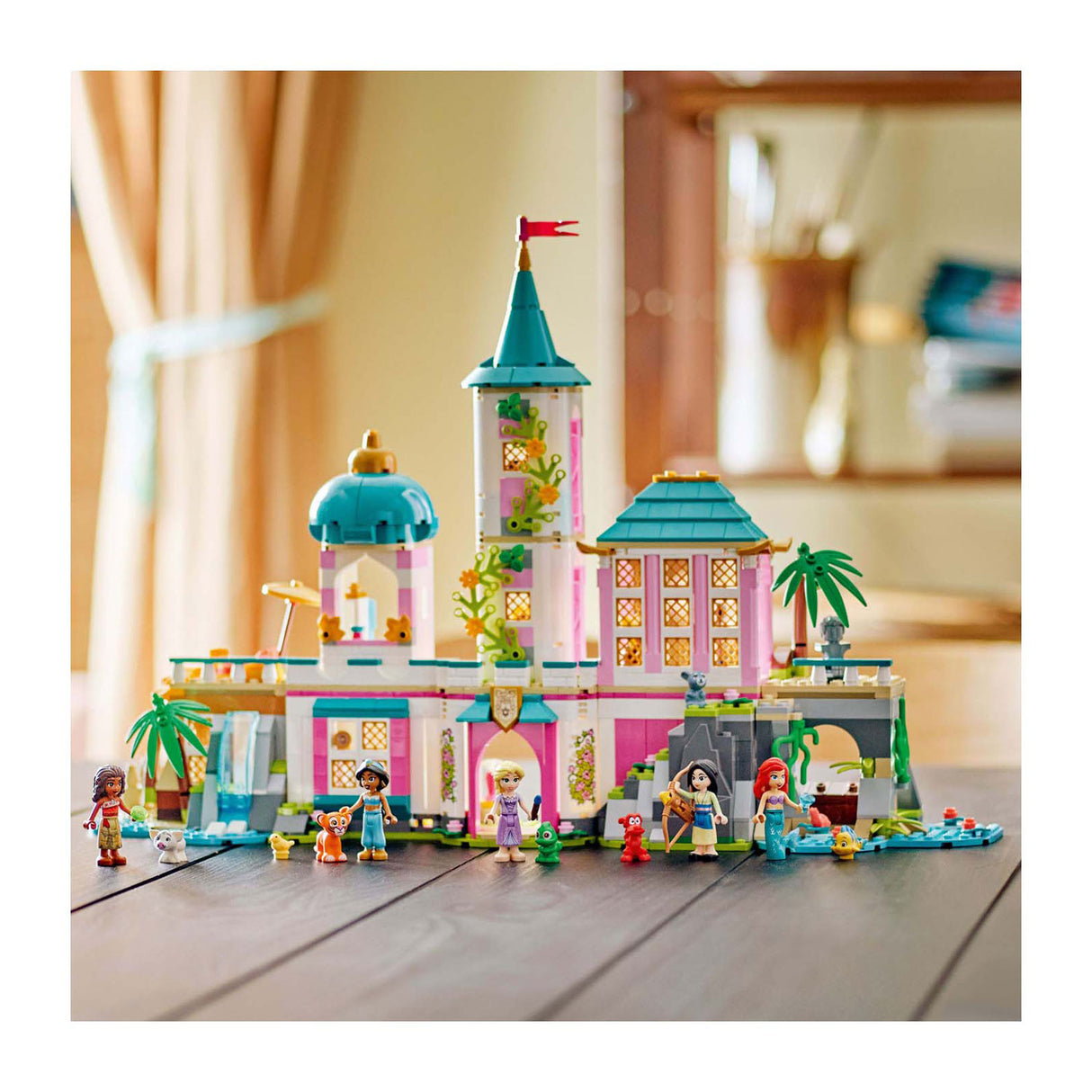 Lego 43267 Disney Princess, Prinzessinnenschloss und königliche Haustiere