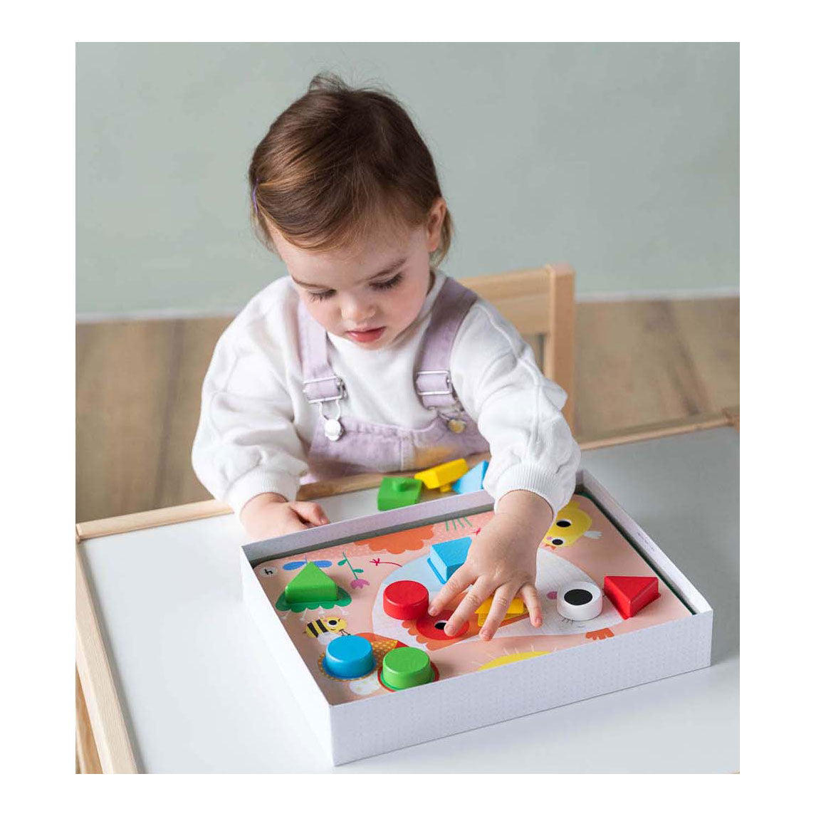 Jumbo Goula – Baby formt das Formenspiel