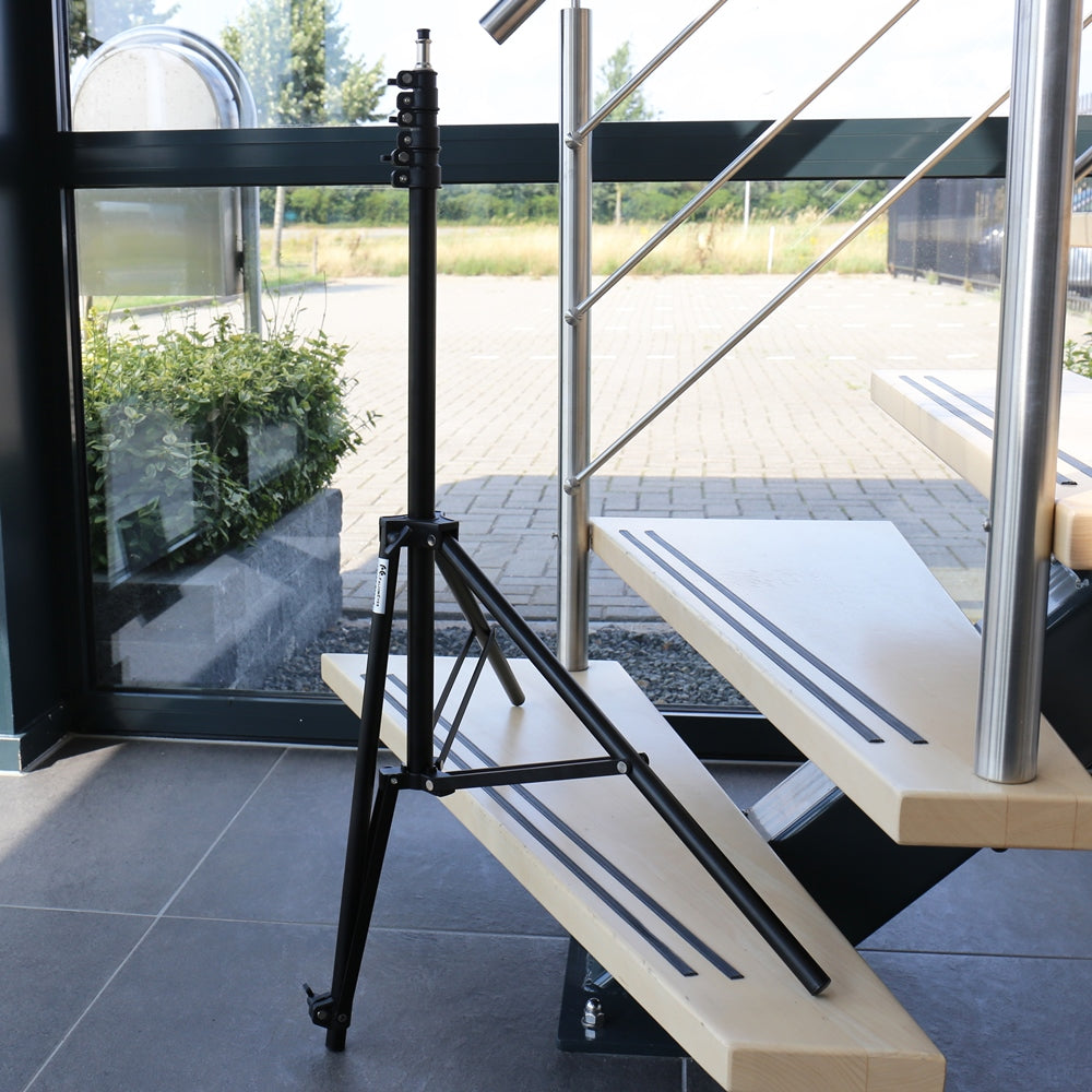 Falcon Eyes Lampenstativ mit verstellbarem Bein L-2440A B 240 cm