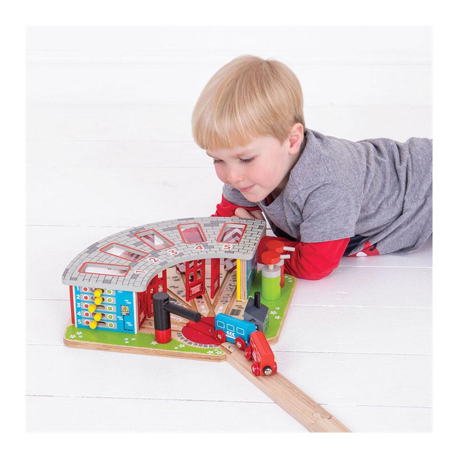 Bigjigs Holzschienen - Luxus -Remise für 5 Züge