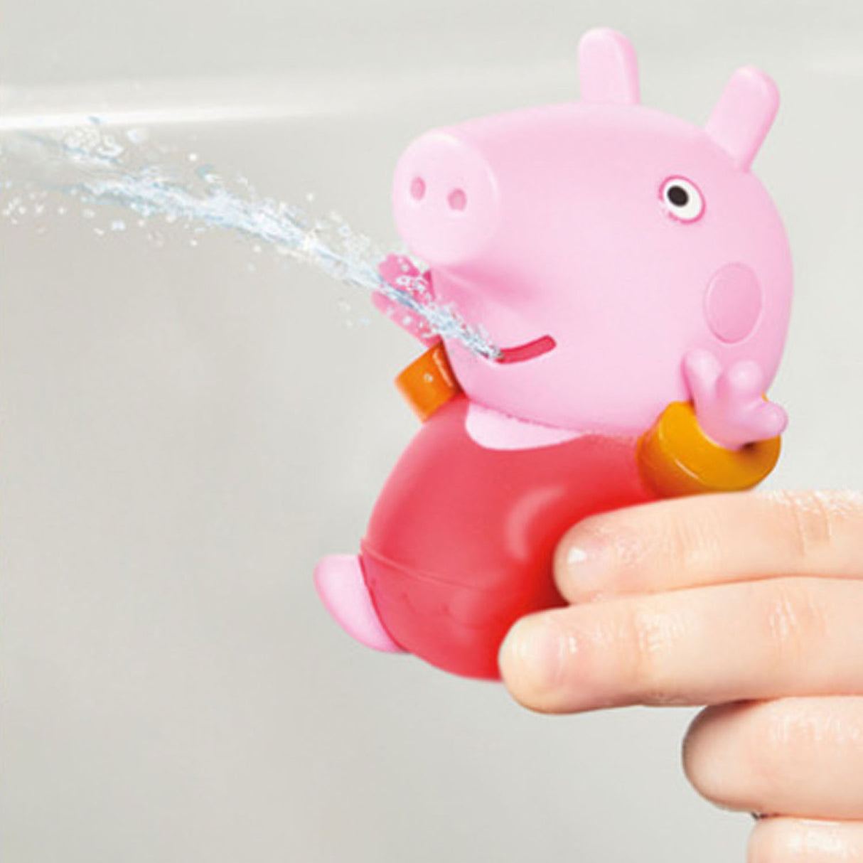Tomy Peppa Pig Figuren Wassersprühgeräte, 3..