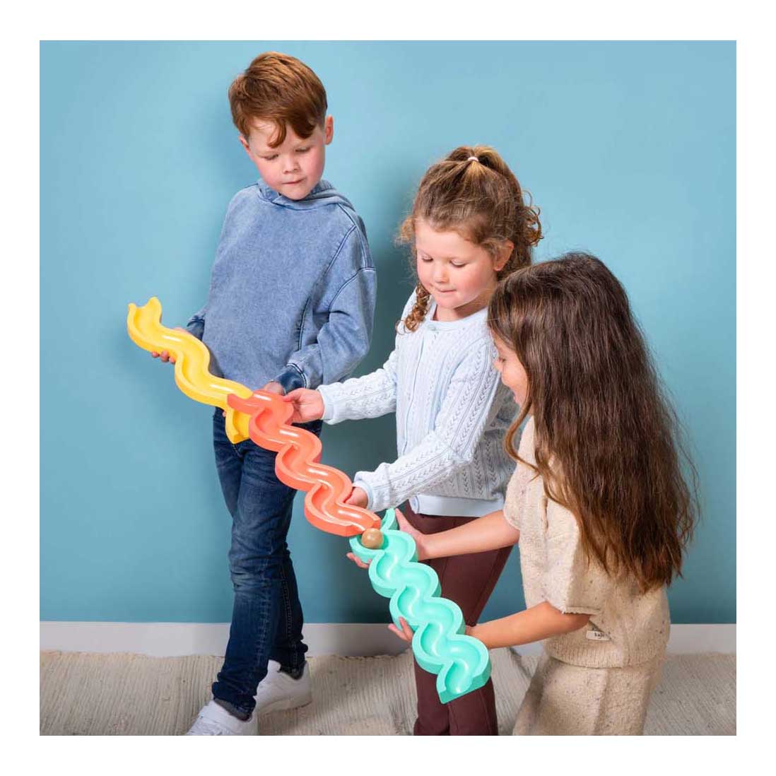 Bs Toys Holzkugelbahn zum Weitergeben und Spielen – 4-tlg.