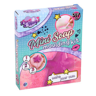 Love Hugs DIY-Make-up-Sets sortiert