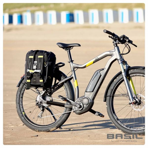 Basilikum Miles Dawypack - Sporty Bicycle Bag - Unisex - schwarzer Kalk