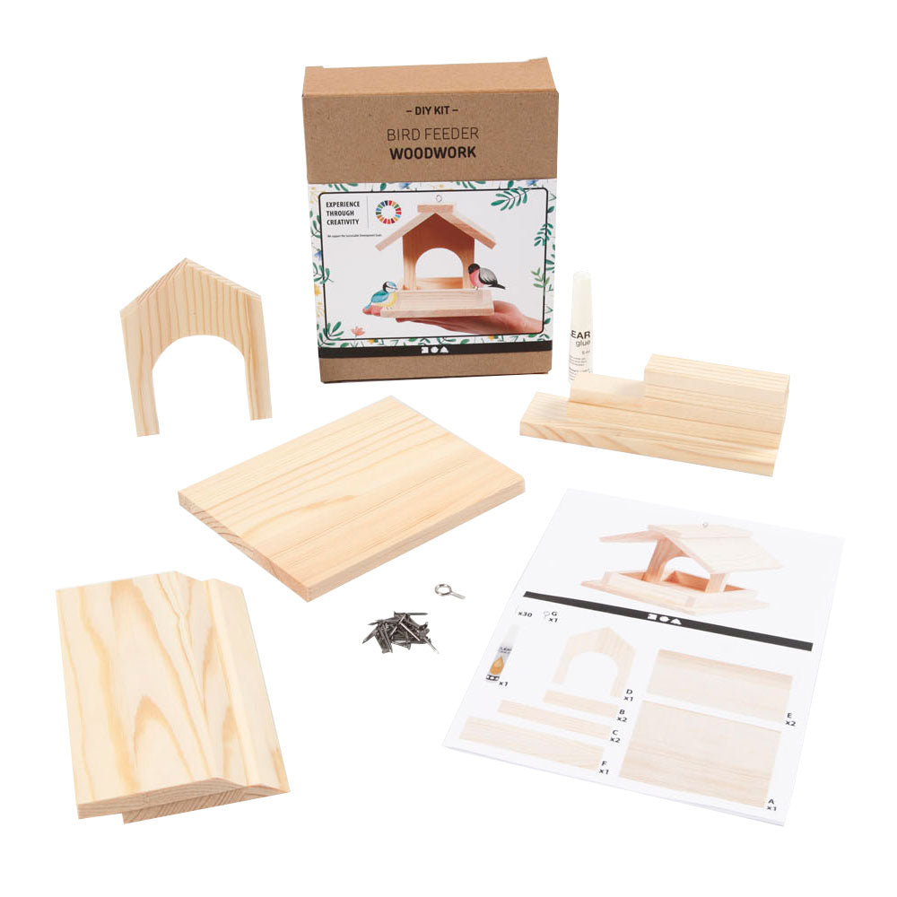 Kreativunternehmen https: www.cchobby.nl Vogelfutterhaus-H-12-5-cm-T-14-5-cm-B-11-5-cm-1-Stück