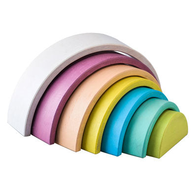 Regenbogen aus Holz - leuchtende Farben