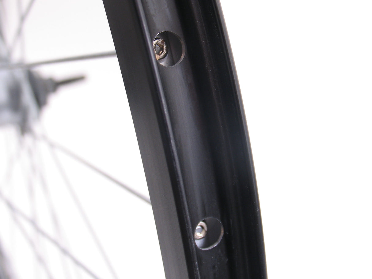Shimano Hinterrad 28 622x19c Andra 30 Felge mit Nexus 3 Bremsscheibe Schwarz