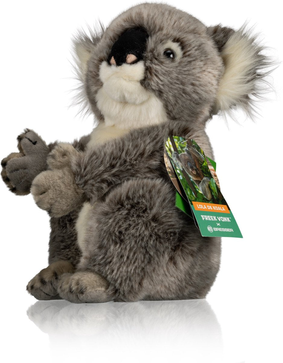 Freek Spark x Bresser – Stofftier – Lola der Koala – gefüllt mit recyceltem Material