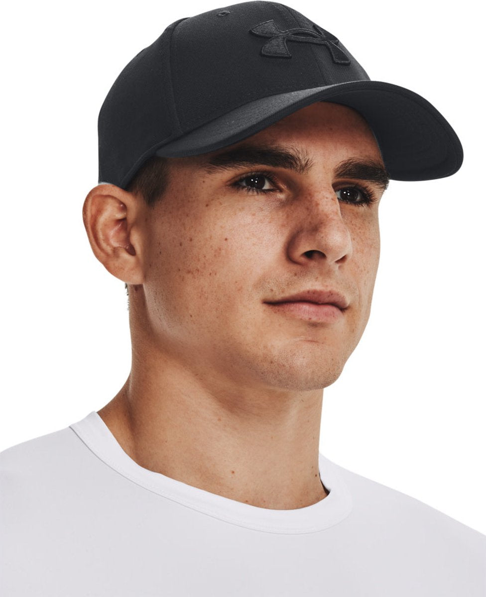 Under Armour M Blitzing Low Str-BLK Herrenkappe – Schwarz