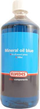Ölelbler blauer Mineralflüssigkeit