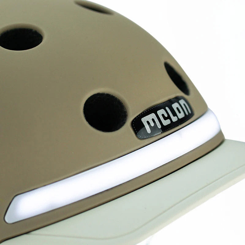 Melonenhelm mit Beleuchtung E-Serie Moonlight M-l