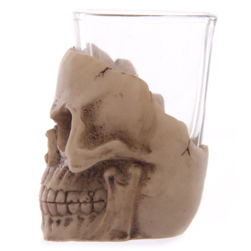 Gruseliges Totenkopf-Schnapsglas
