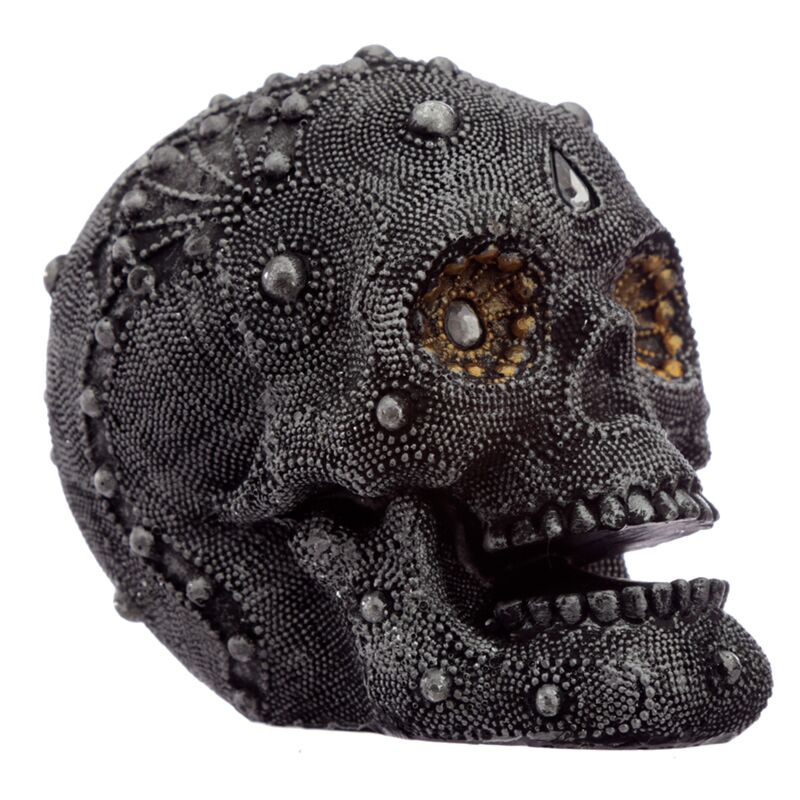 Silberfarbenes, perlenbesetztes Totenkopf-Wohnaccessoire