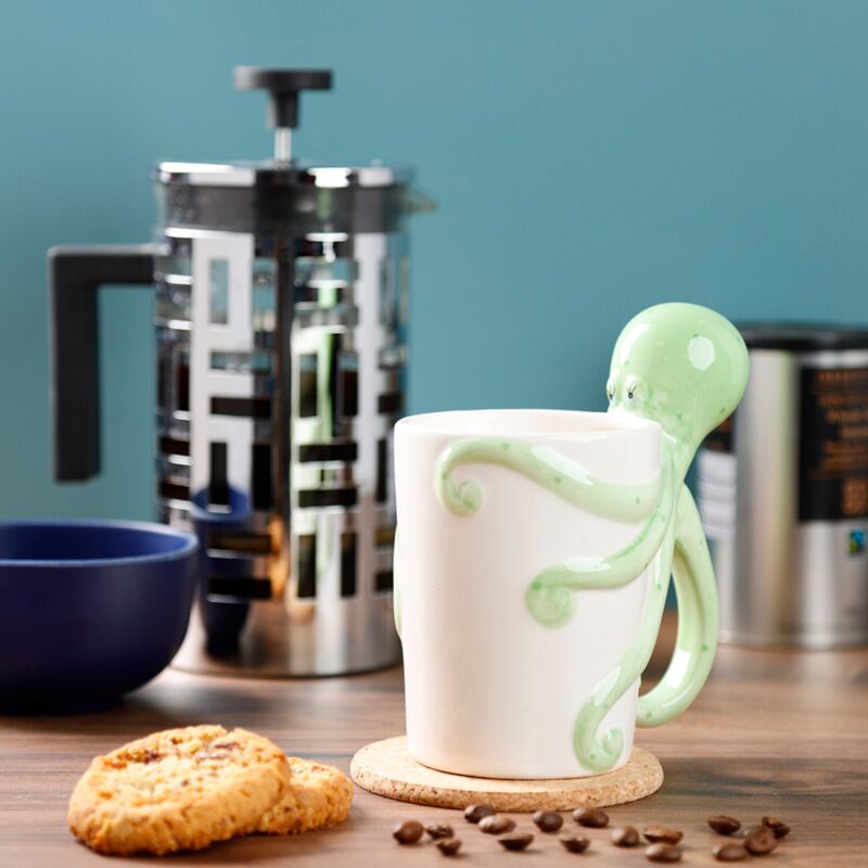 Lisa Parker Keramiktasse mit Oktopus-förmigem Henkel