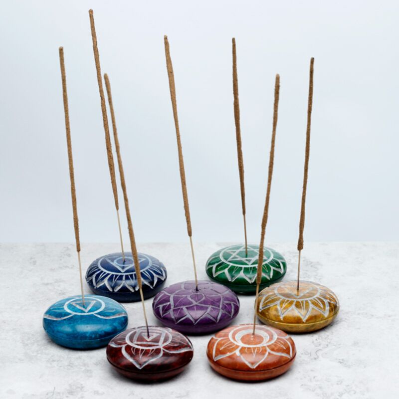 Chakra-Stein-Räucherstäbchenhalter aus Speckstein