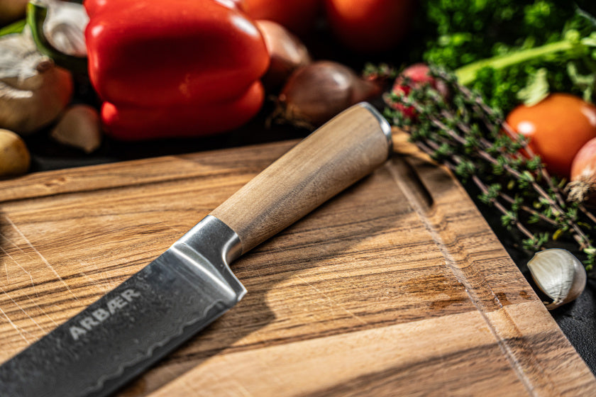 Arbaer Santoku-Kochmesser 18,5 cm, Damaststahl, Griff aus Olivenholz, japanisch