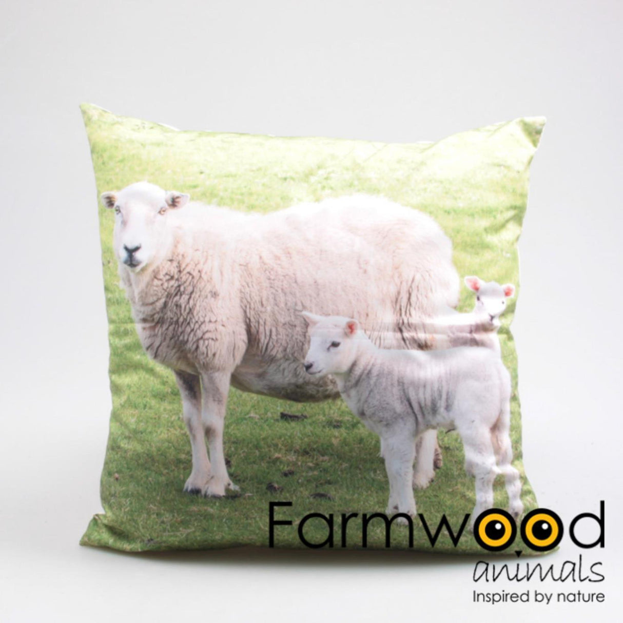 Farmwood animals buitenkussen schapen 45x45cm