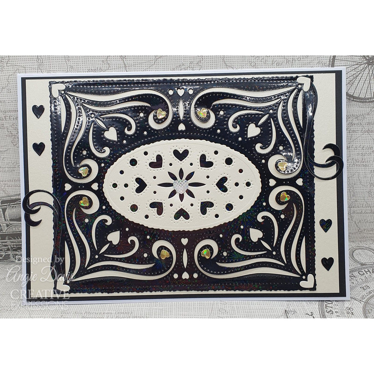 Creative expressions • snijmal oval heart frame