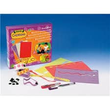 Crayola – Kreationen schmücken Armbänder