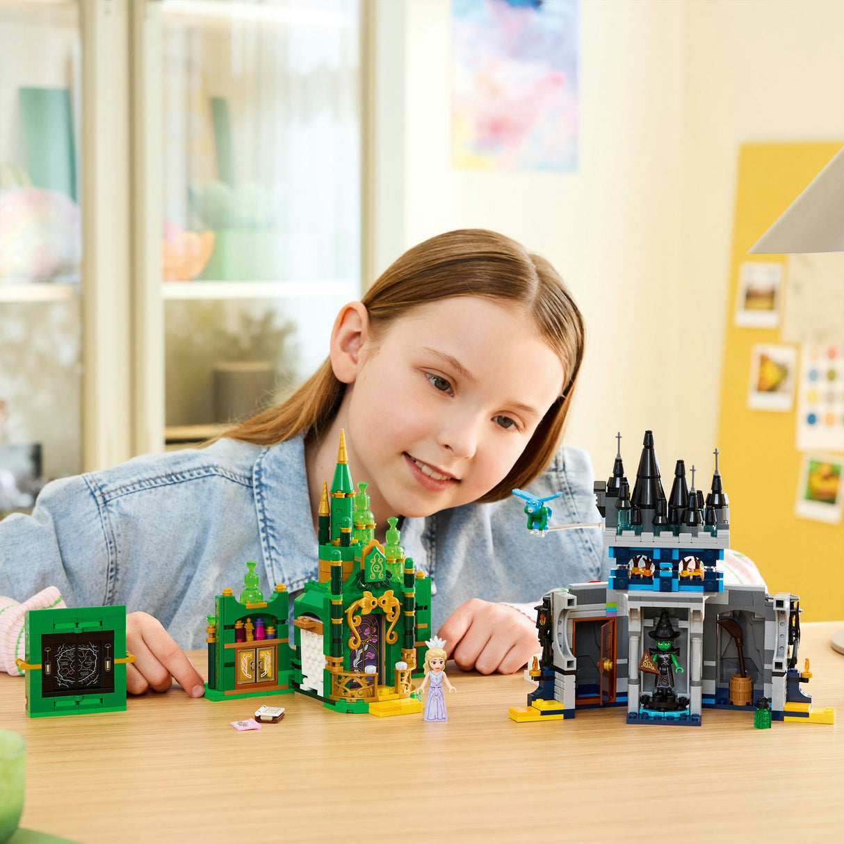 Lego 75689 „Wicked Emerald City und Kiamo Ko Castle“.