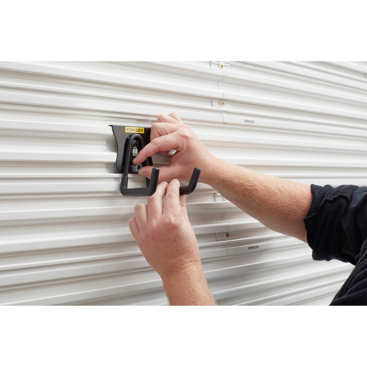 Stanley Stanley Track Wall Universal Hook Medium