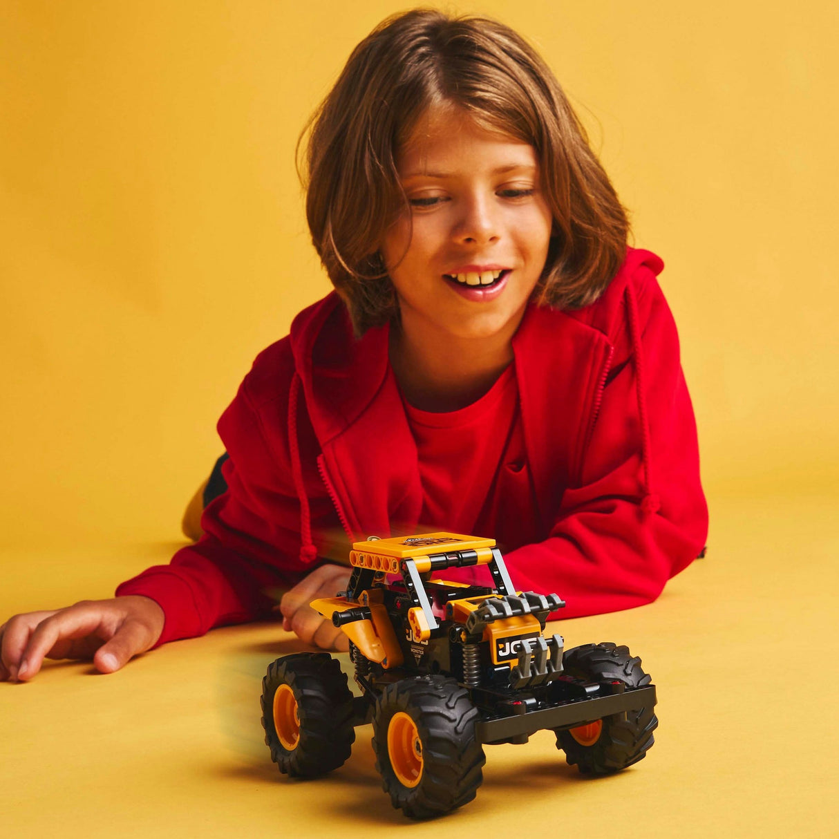 Lego Technic 42199 Monster Jam Digatron zurückziehen