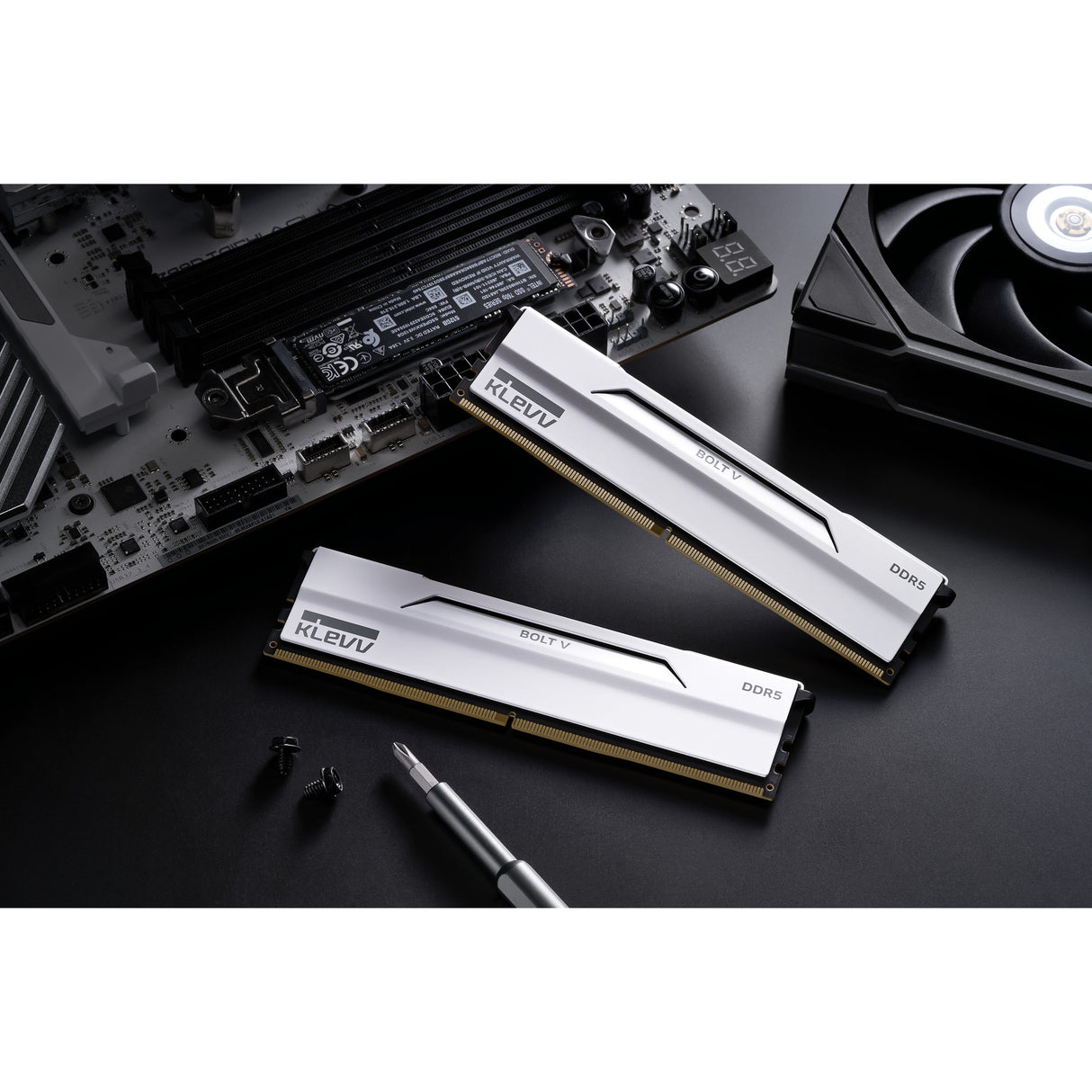 Klevv 64 gb ddr5-6000 (2x 32 gb) kit werkgeheugen (wit, kd5bgua80-60a300i, bolt v, xmp 3.0, expo)