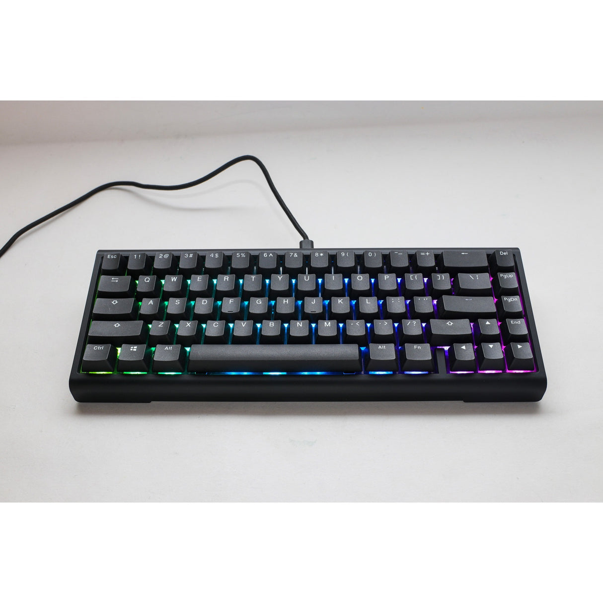 Ducky projectd tinker 65 met qmk via rgb mechanisch toetsenbord (zwart, us lay-out (qwerty), cherry mx brown, 65%, rgb leds, double-shot pbt, hot-swappable, gasket mount)