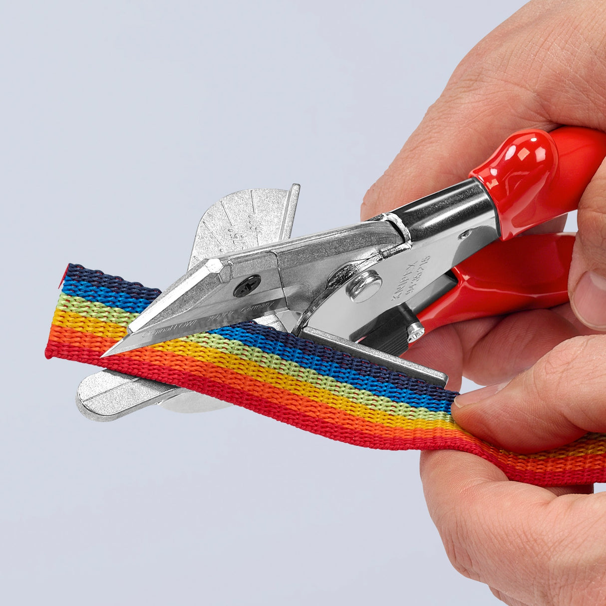Knipex 94 35 215 Gehrungsschneider für Kunststoff- und Gummiprofile