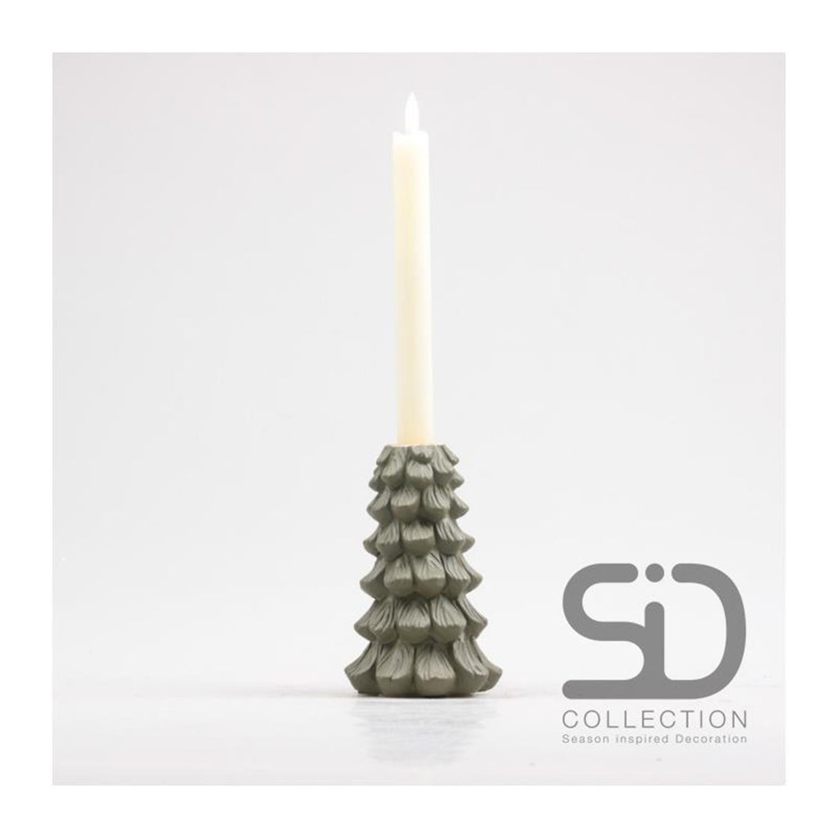 Von der Jahreszeit inspirierter Dekorationskerzenhalter Weihnachtsbaum 10x10x15 olivgrün
