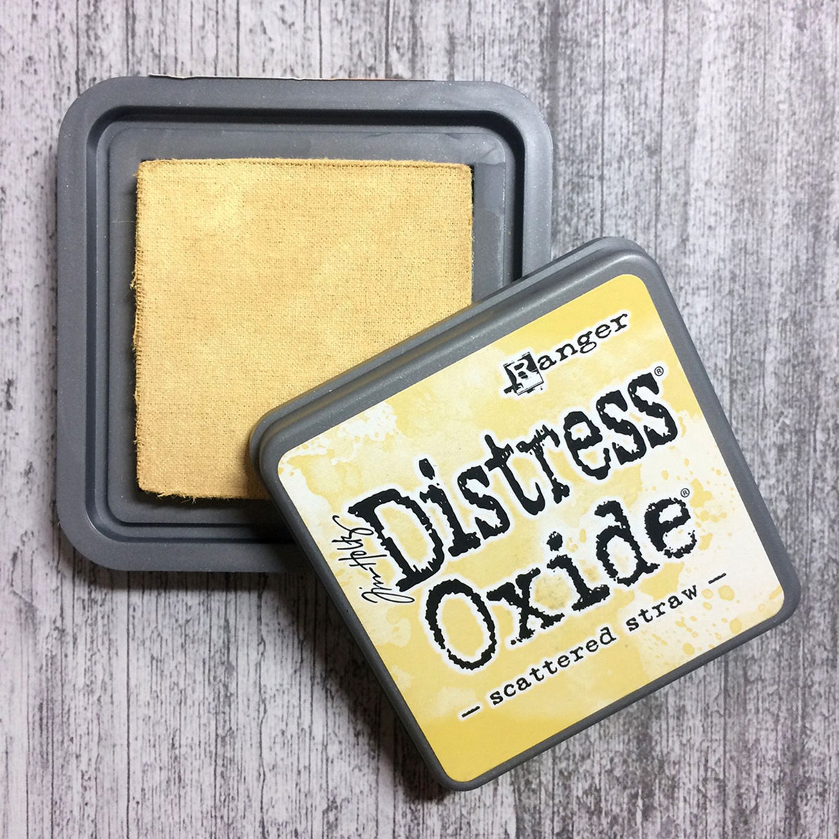Ranger-Tinte Ranger • Tim Holtz Distress-Oxid-Tintenkissen mit verstreutem Stroh