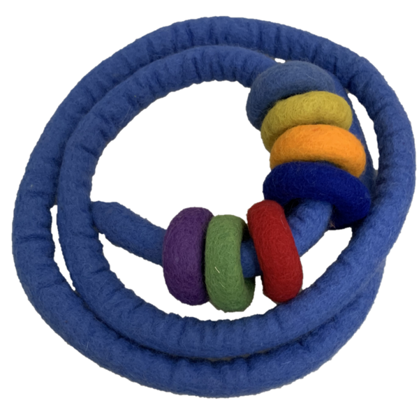 Papoose Toys Papoose Toys Blue Felt Seil und 7 Filzkonuts