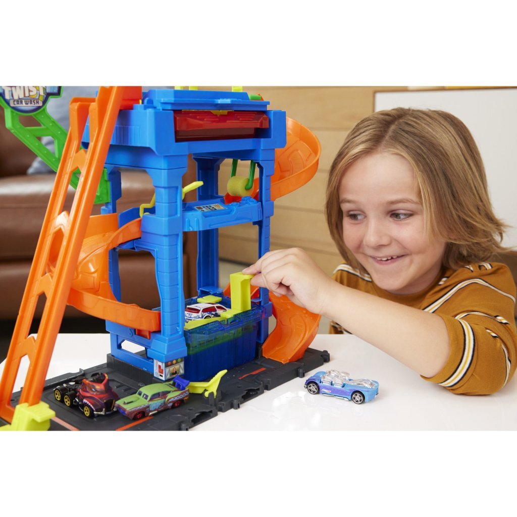 Mattel Hot Wheels City Tunnel Twist Autowasch