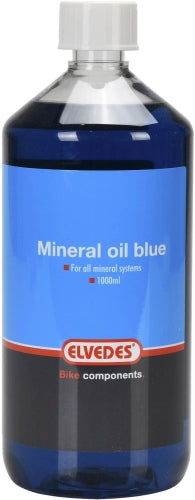 Ölelbler blauer Mineralflüssigkeit