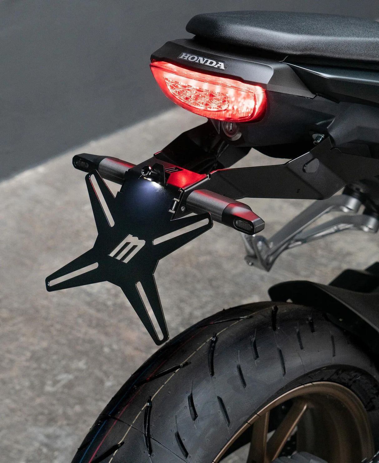 Motoism Kennzeichenhalter Kennzeichenträger mi Honda CB125R