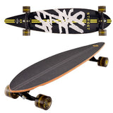 Streetsurfendes Pintail-Roadline-Skateboard