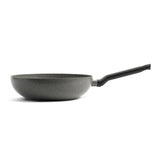 BK Granit-Keramik-Keramik-Wok-Pfanne 28 cm – 3,7 l – Induktions-Wok-Pfanne – ohne Deckel – ofenfest bis 160 Grad – Kaltgriff – PFAS-frei – Grau