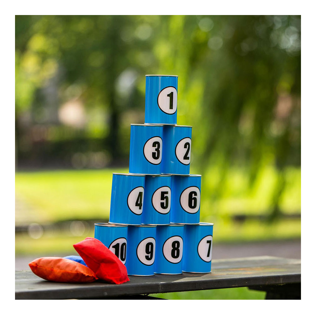 Outdoor Play Throwing Cans