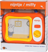 Rubo spielt Miffy, meinen ersten Fernseher