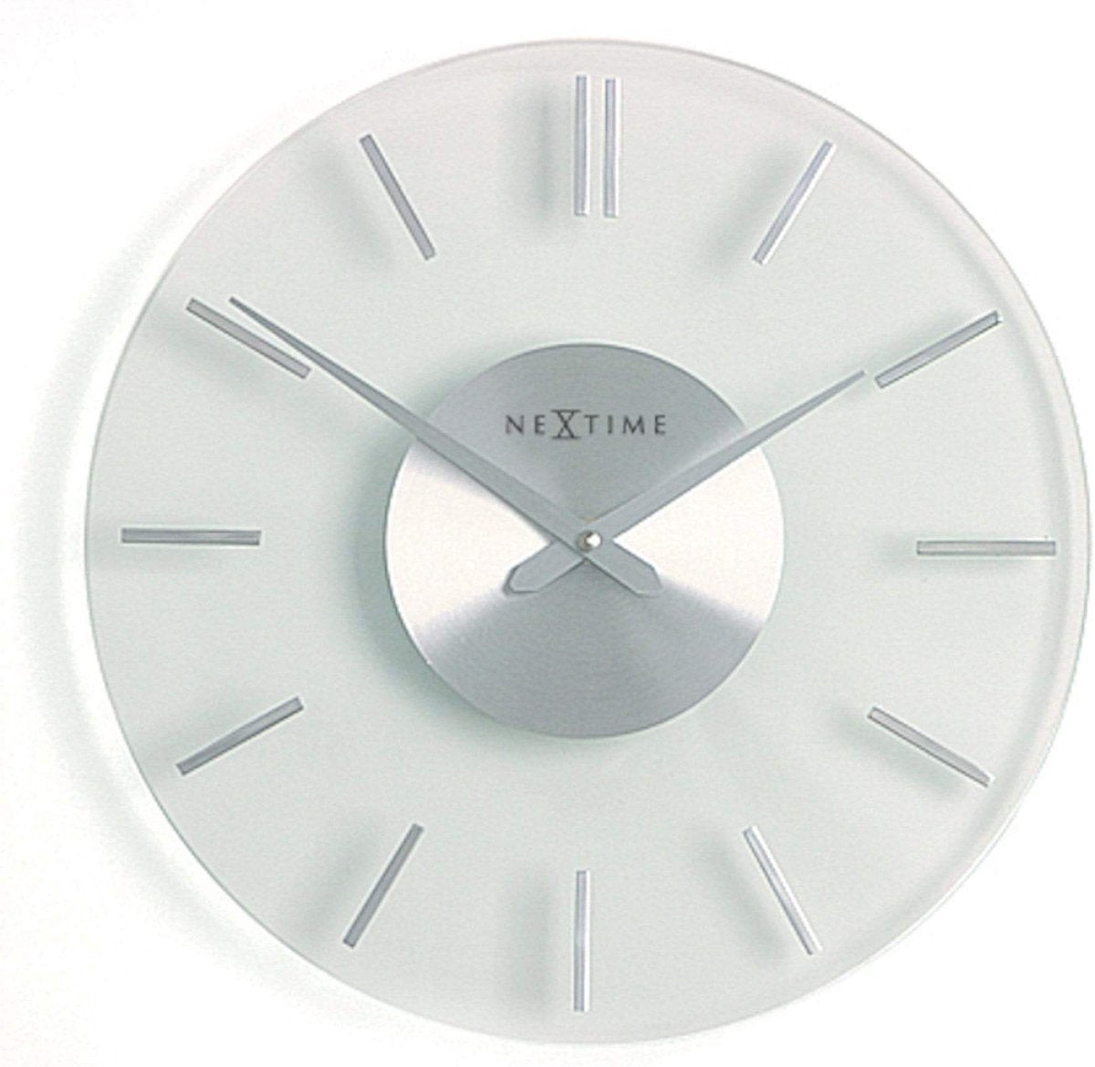 Nexttime Stripe – Wanduhr – 31 cm – Glas Aluminium – transparent